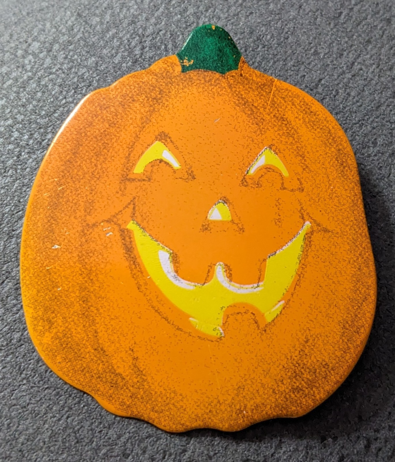 Vtg Metal Jack O Lantern Pumpkin Pin Halloween Hallmark Brooch Smiling