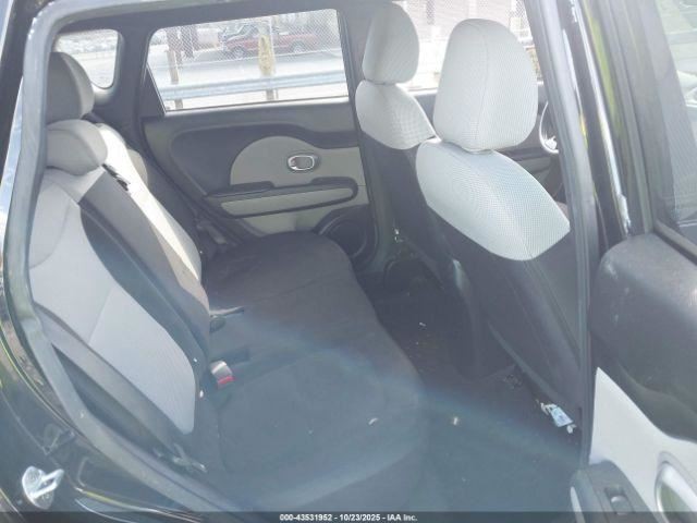 SOUL 2016 Glove Box 4915424