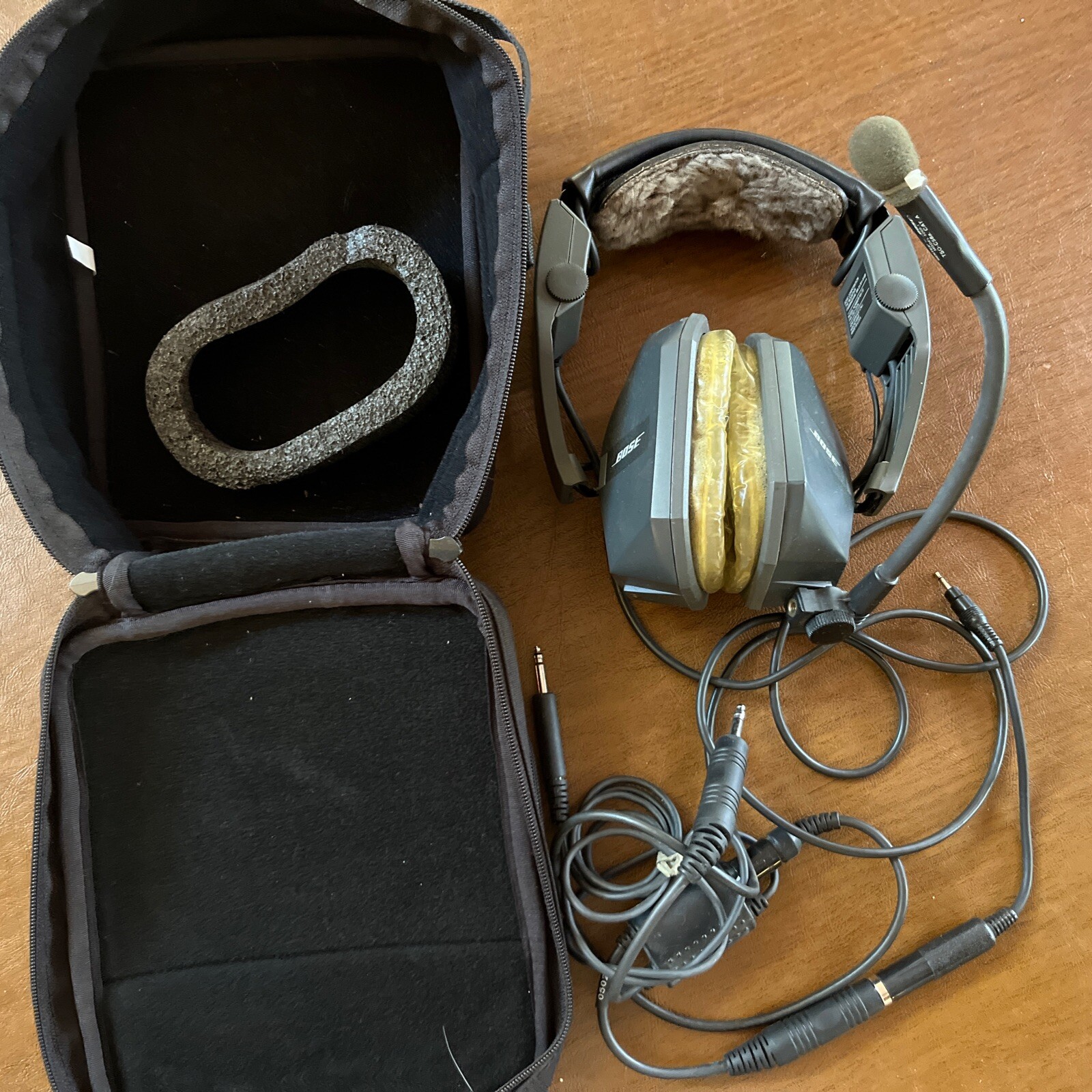 BOSE ANR Series 1 Aviation Headset - GA Dual Plugs - FAA TSO - C57a