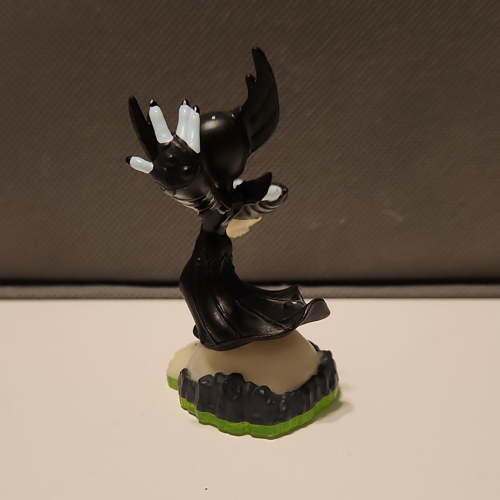 Hey- Skylanders Spyros Adventure Figure