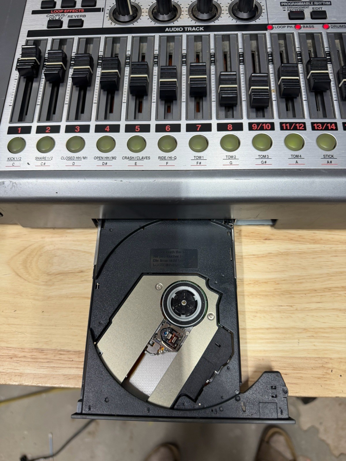 BOSS BR-1600CD Digital Multi Track Recorder. Tested See Pics!
