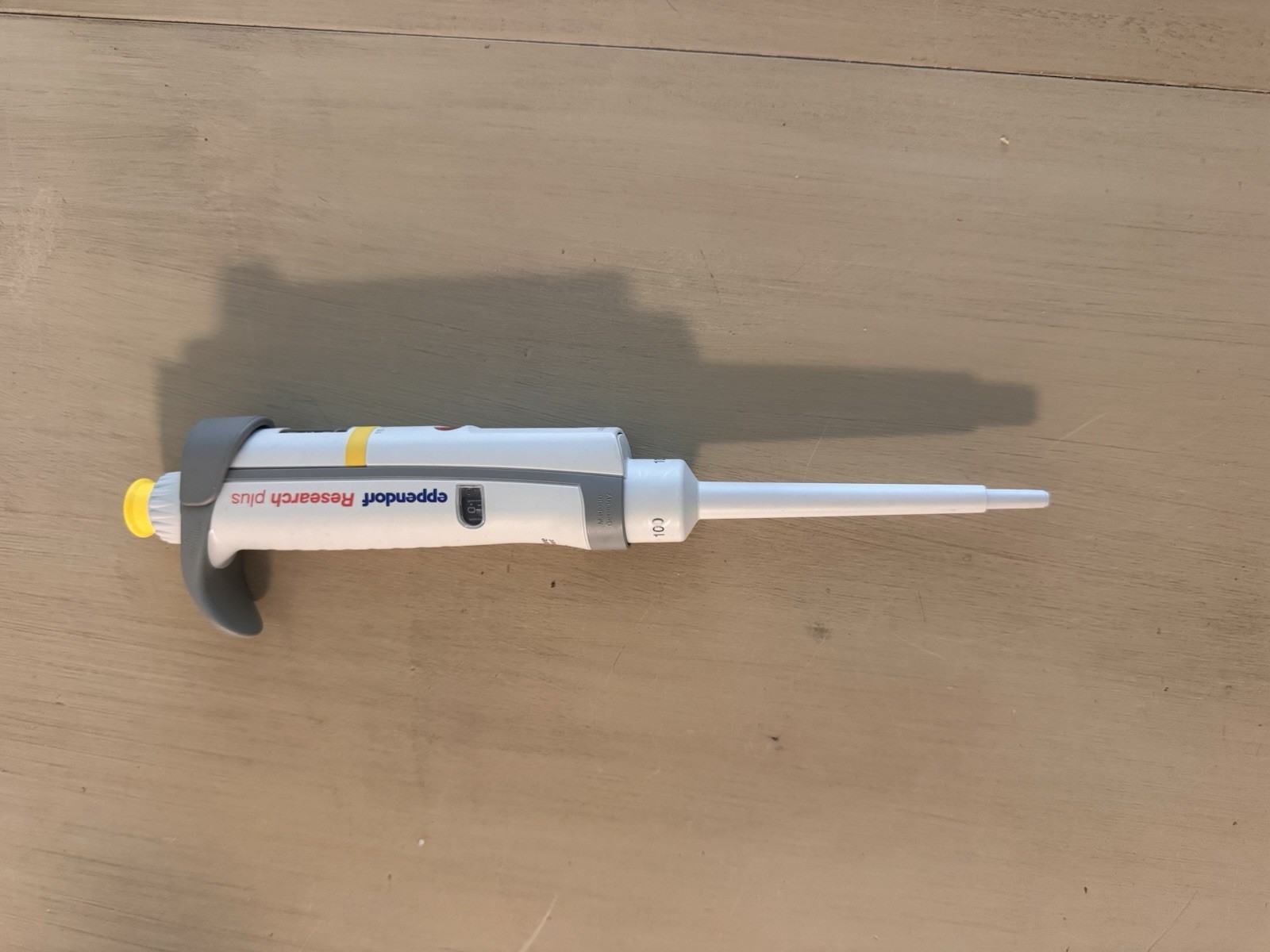 eppendorf research plus pipette 100ul