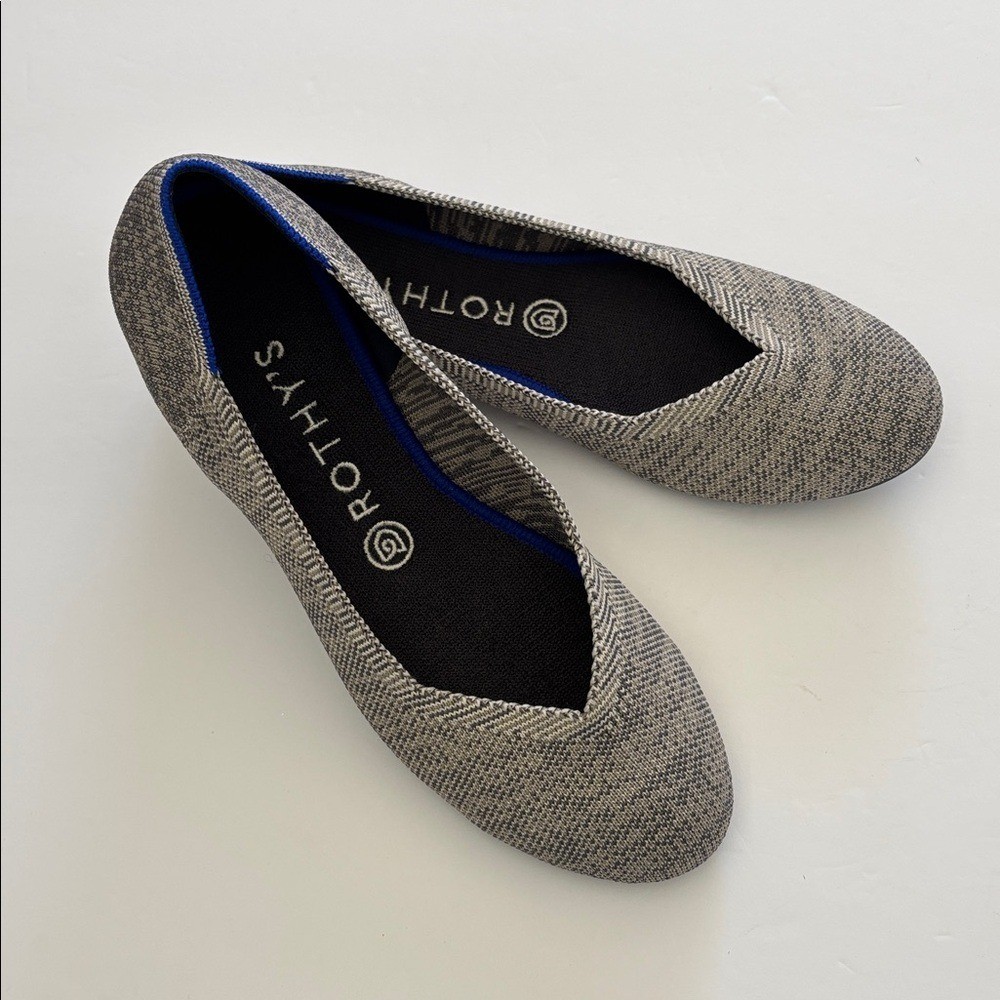 Rothy's Classic Halo Gray White Round Toe Ballet Flats Shoes Travel Women's 8.5