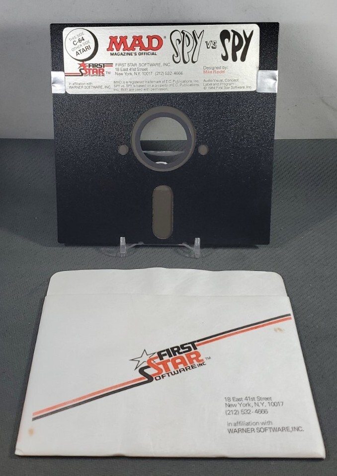 Commodore 64: Mad Magazine - Spy VS Spy, 5 1/2" Floppy Disk, 1984, Used