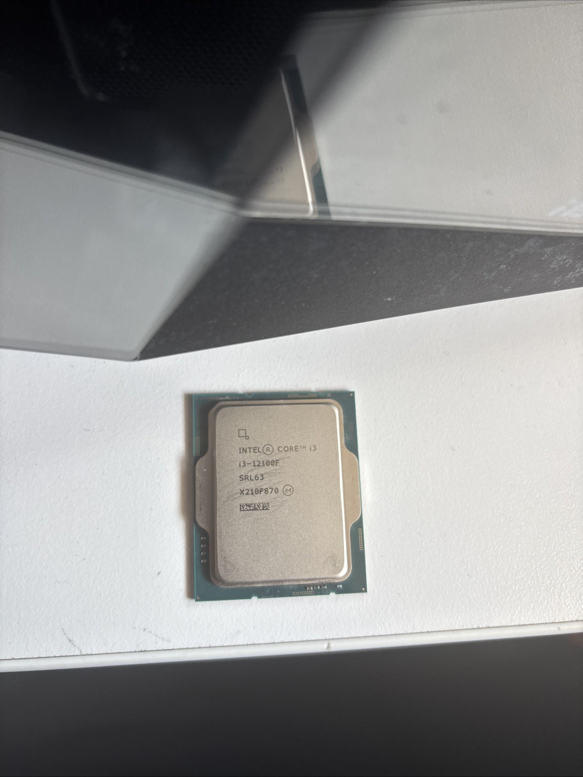 Intel I3-12100F and I also do not have the box