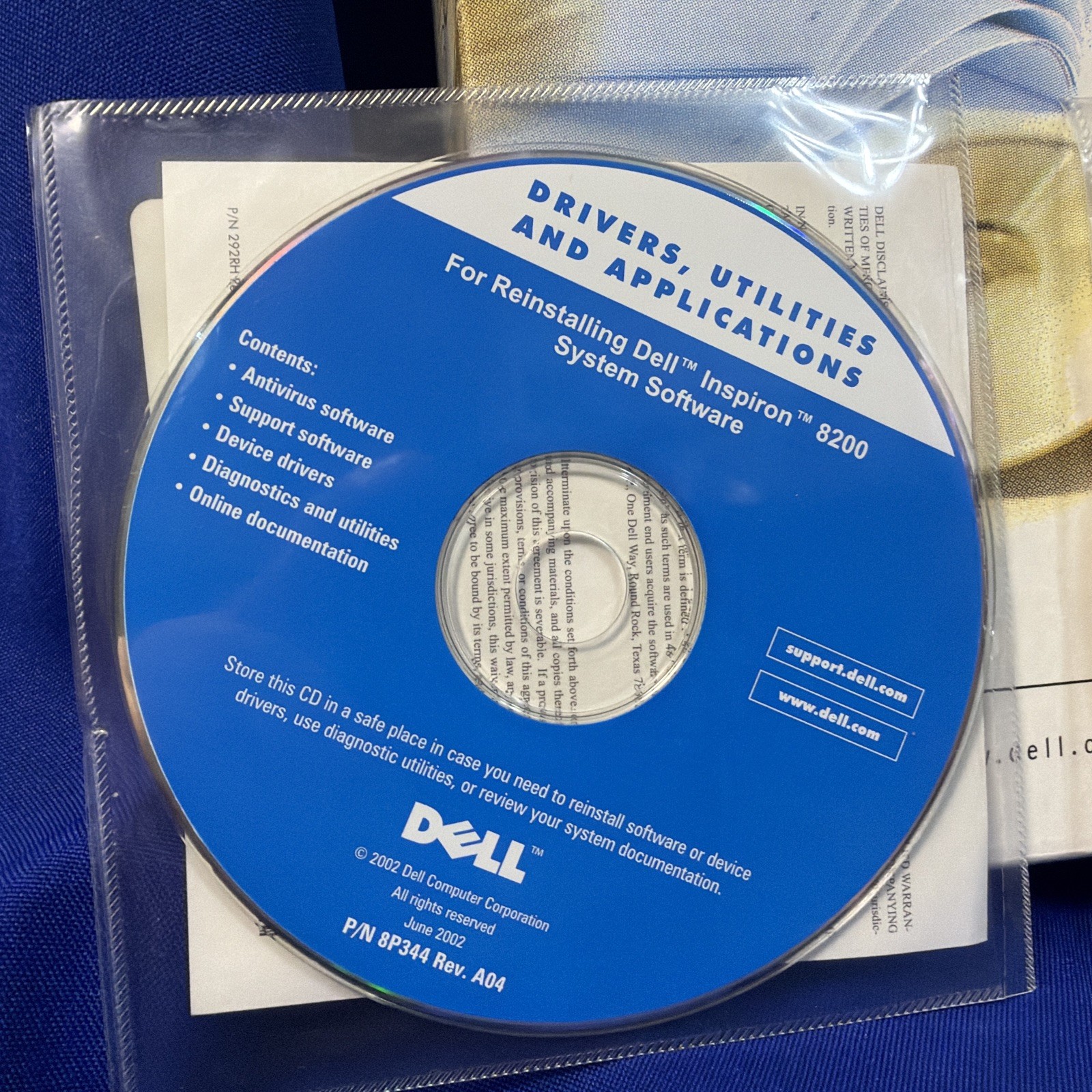 Dell Inspiron 8200 Recovery CD Software Bundle Windows XP Home OEM Box + Extras