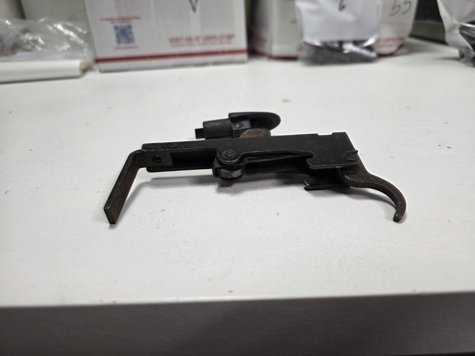 MOSSBERG 341 .22 RIFLE - COMPLETE TRIGGER ASSEMBLY Plug