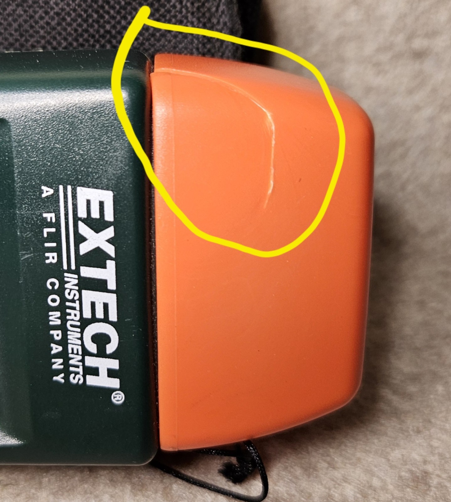 Extech MO260 Combination Pin/Pinless Moisture Meter With Tips and Soft Case