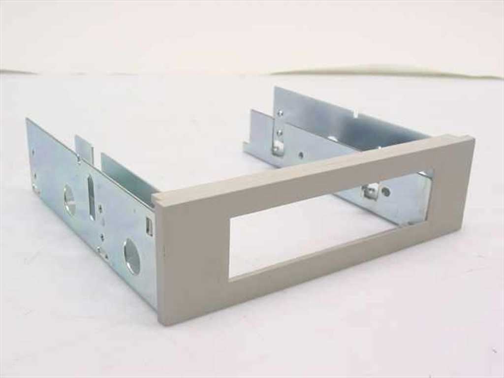 Design Bay 5.25 Drive Bay Adapter Caddy Zip Tape Drive Faceplate 01-2035-B