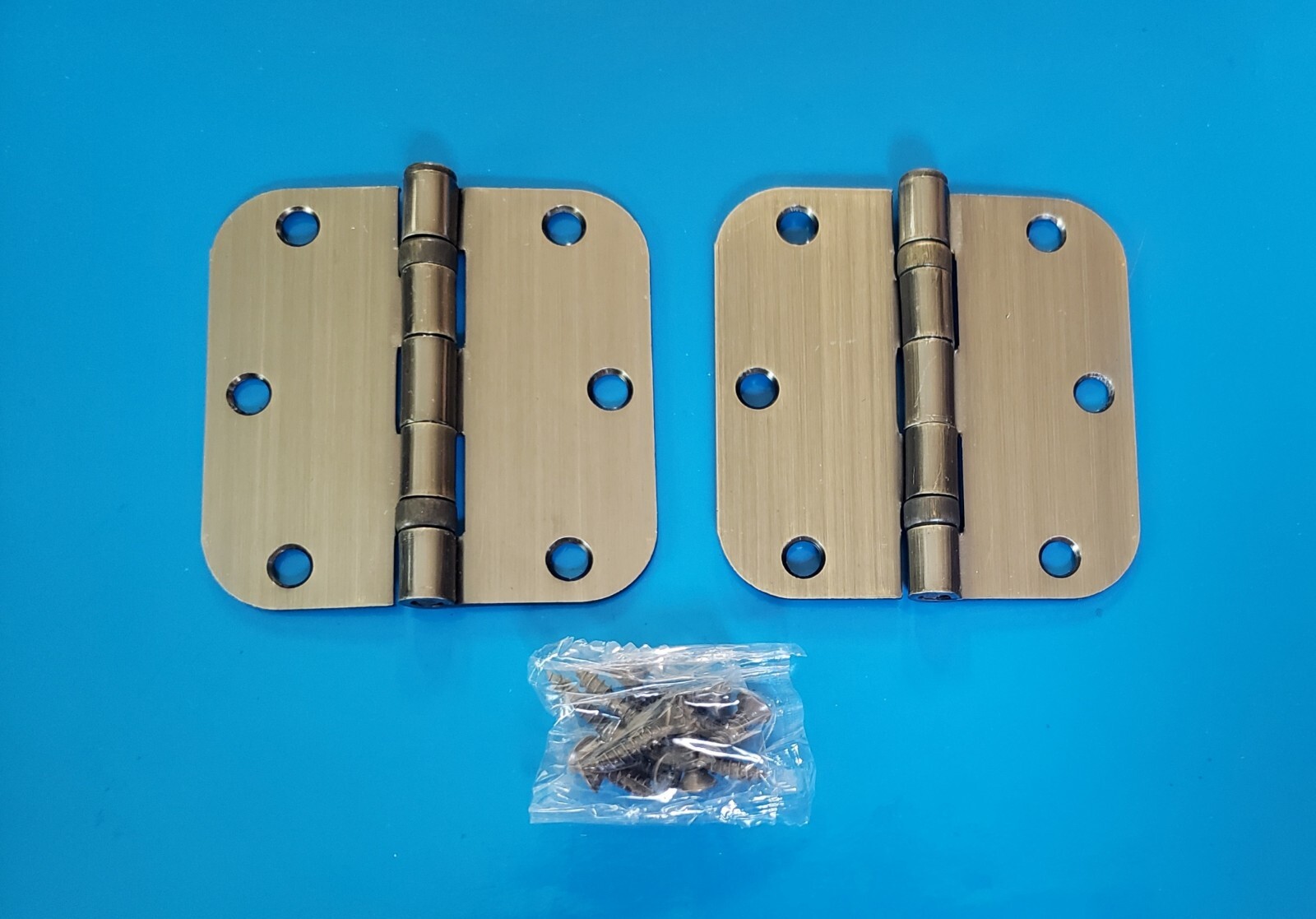 Deltana S35R5BB5, Commercial Ball Bearing 3-1/2"x3-1/2" Pair of Hinges Antique B