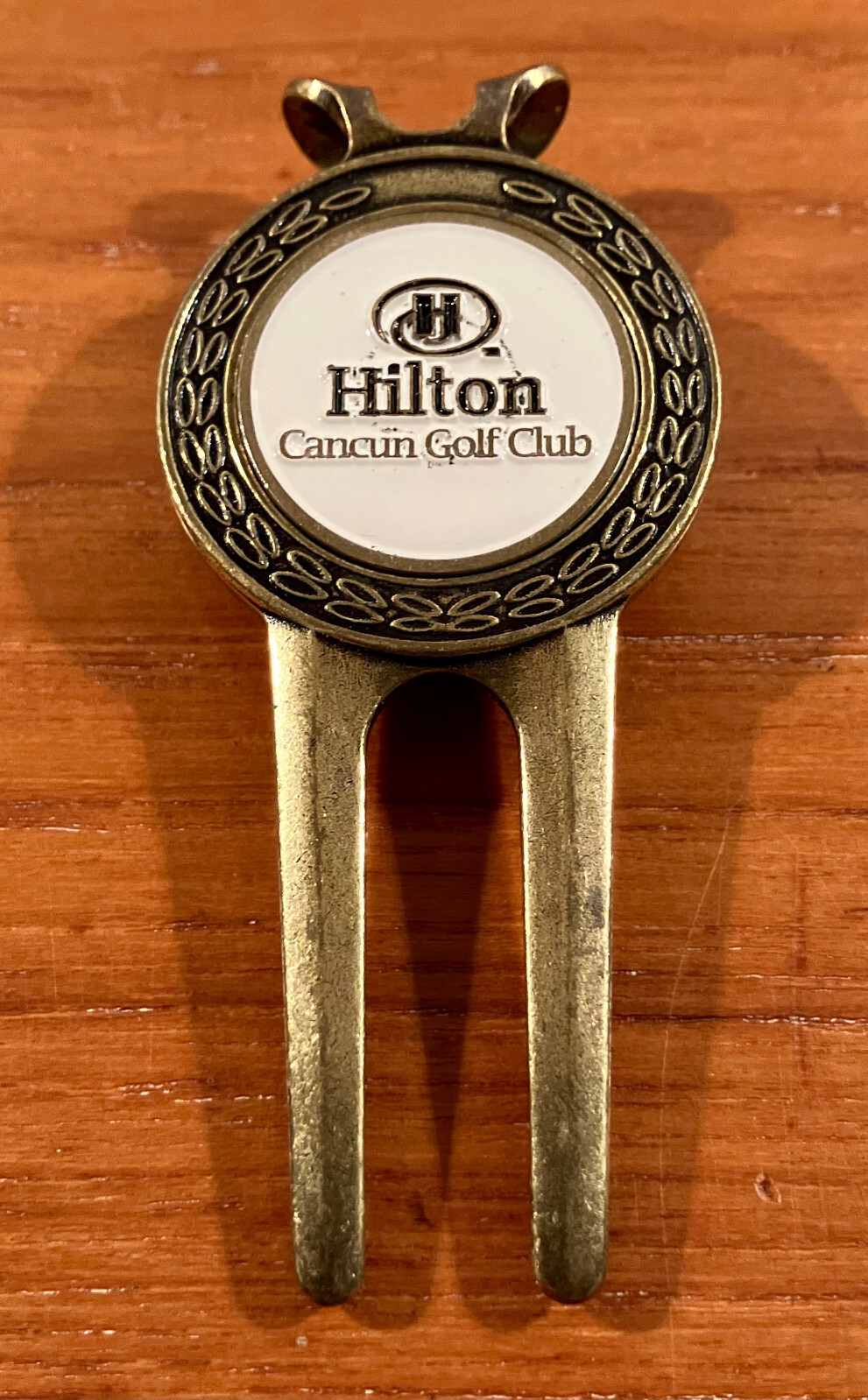 Hilton Cancun Golf Club (Mexico) Logo Golf Ball Marker Divot Repair Tool