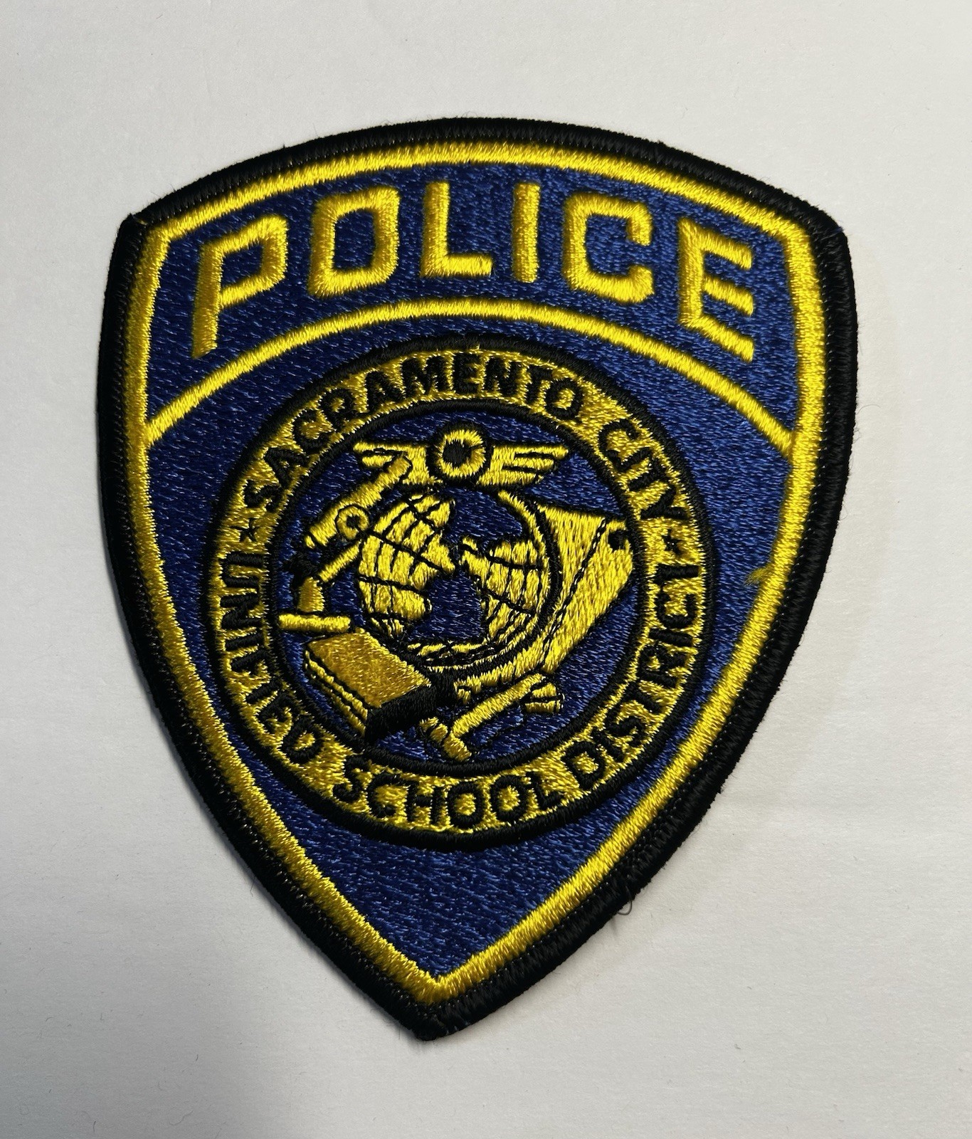 CALIFORNIA SACRAMENTO CITY UNIFIED SCHOOL DISTRICT POLICE DEPT PATCH #PDD94