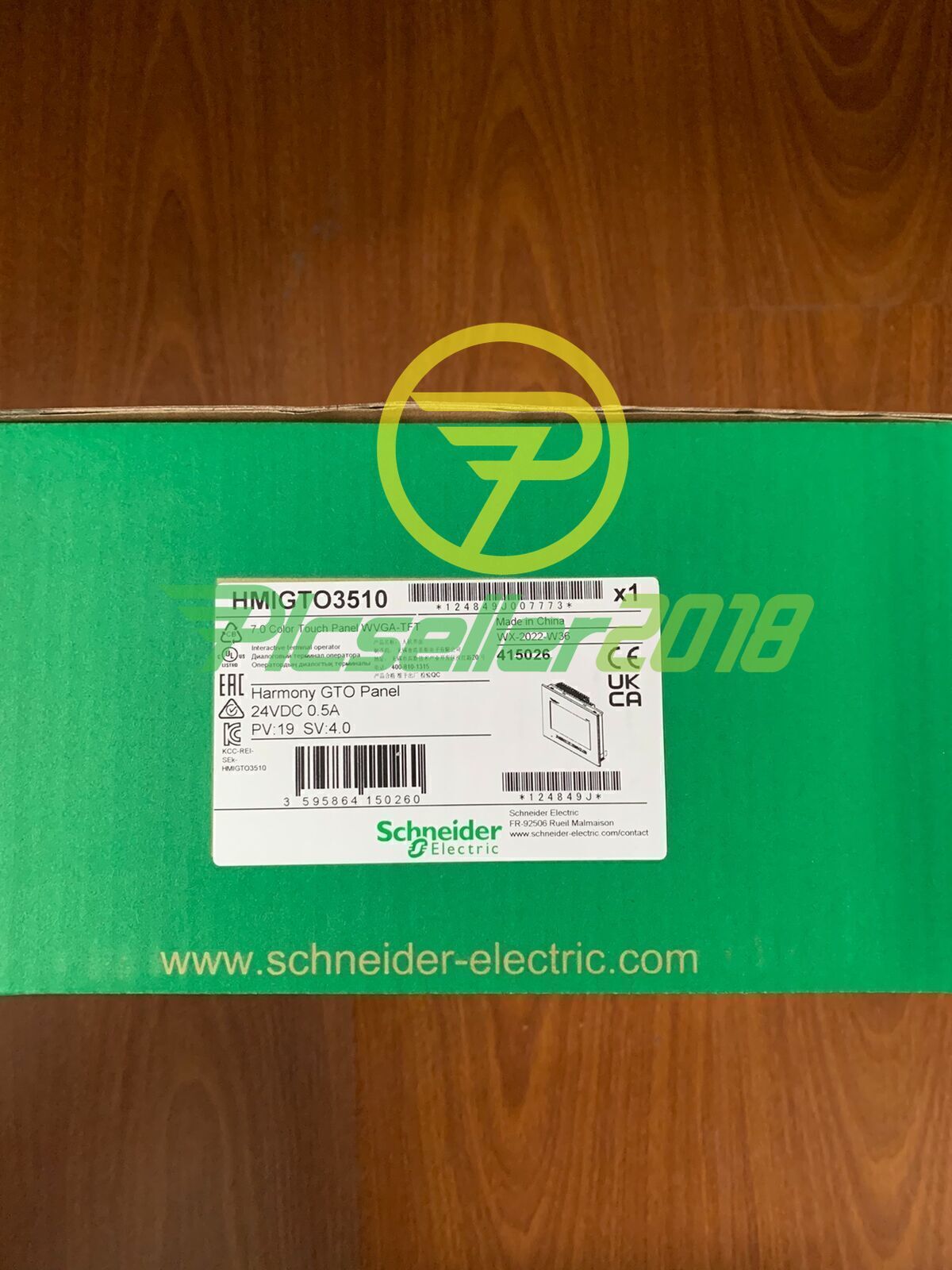 New with Unopened box Schneider HMIGTO3510 Touch Screen Free Shipping