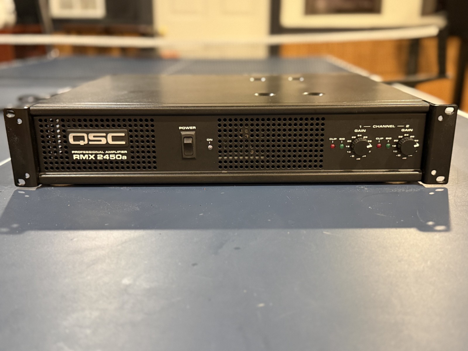 QSC RMX2450A 2400W Power Amplifier (Mint)
