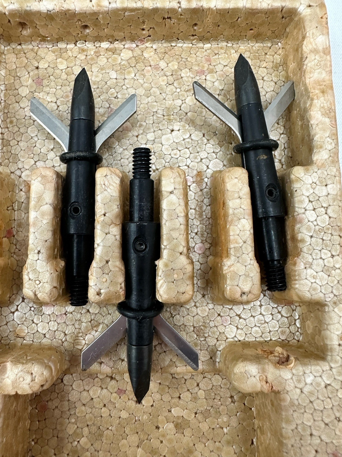 Various Archery Broadheads Assorted Lot Bow Arrow Accessories - Thunderhead 100