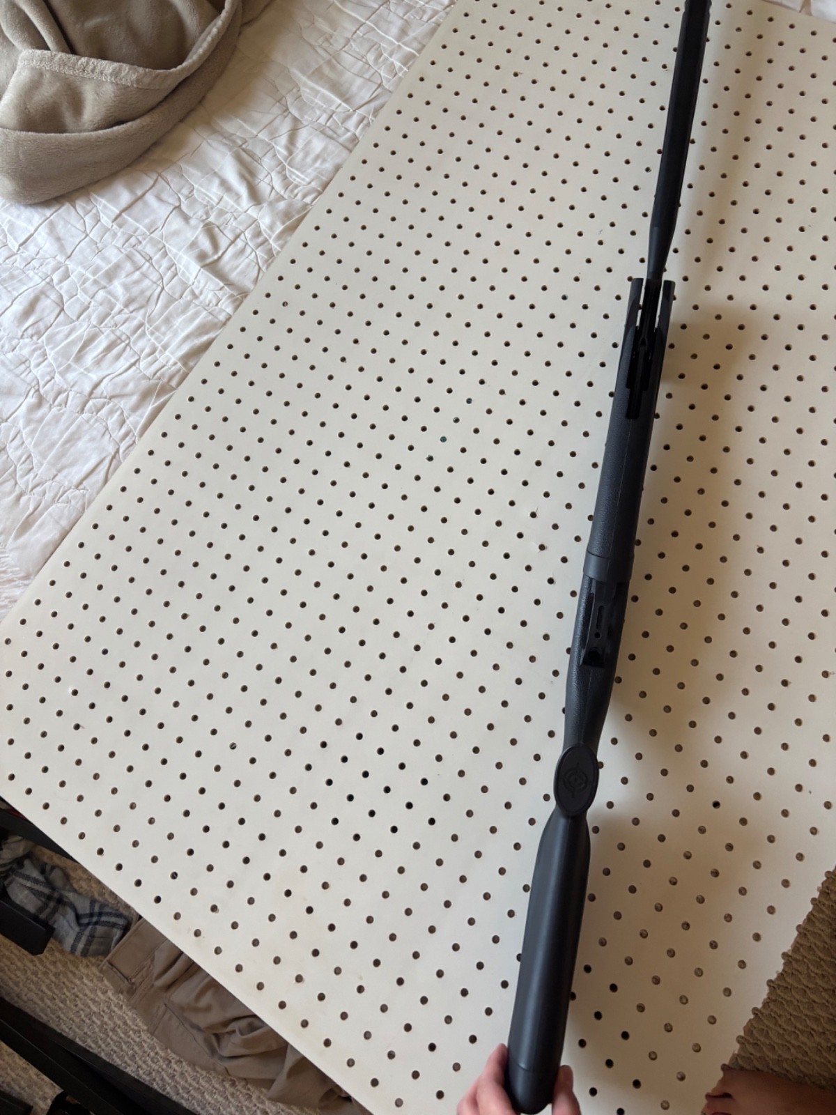 crossman shockwave quiet fire .22 cal 950 fps w/ pellets, scope, and pen loader