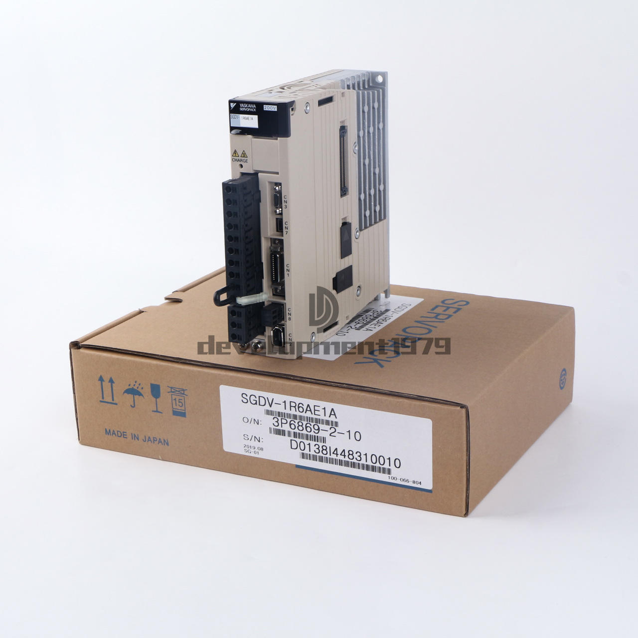 New Yaskawa SGDV-1R6AE1A Servopack 3PH 0-230V 1.6A 200W SGDV1R6AE1A #DC