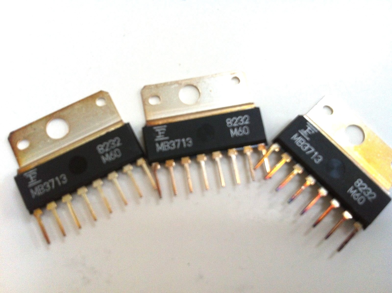 2  Pieces MB3713 FUJI 5.7W POWER AMPLIFIER