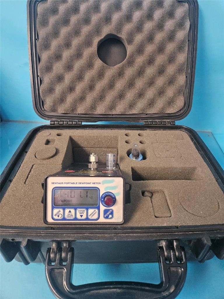 COSA INSTRUMENTS XENTAUR XPDM PORTABLE DEWPOINT METER XD0.00.M.4000 WITH CASE