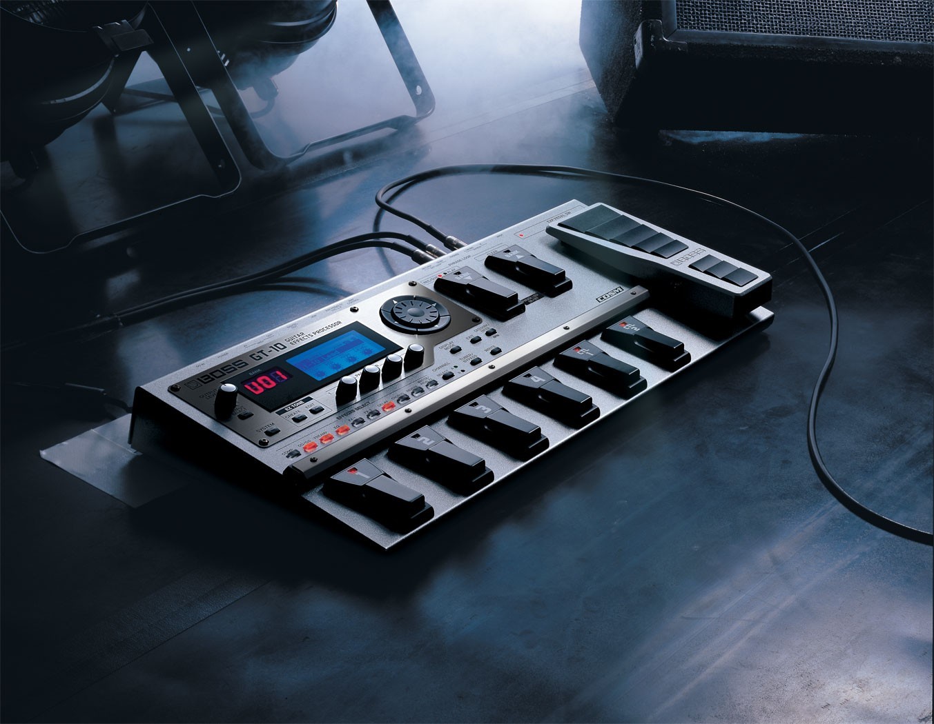 Boss GT-10 Guitar Multi Effects Processor Pedal Board w/Power Cord.
