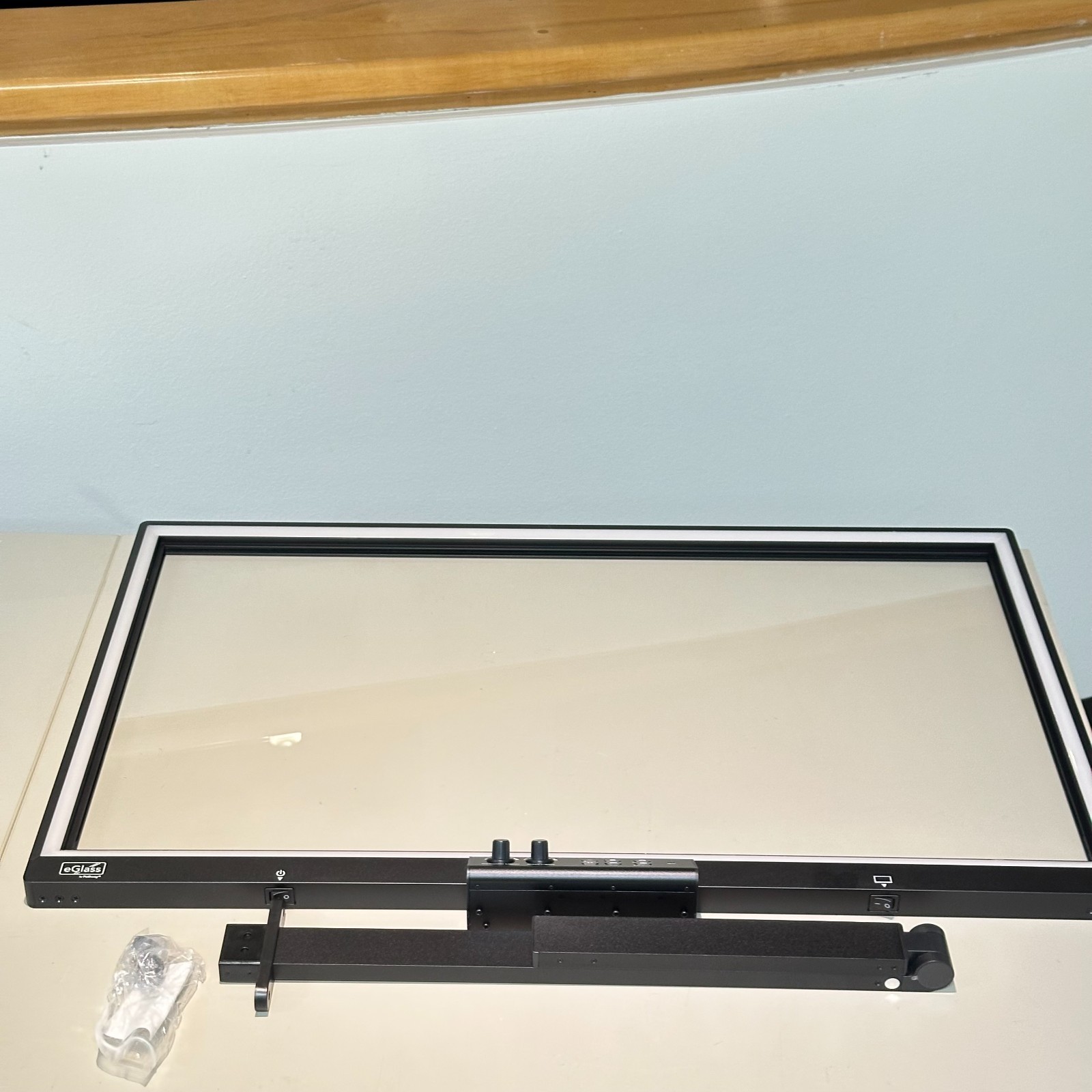 35" Zoom eGlass Lightboard by Pathway Presentation Pro HoverCam New
