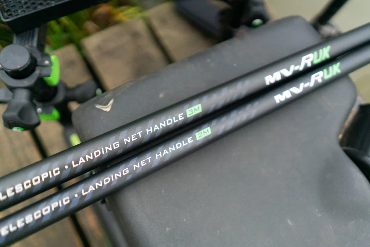1 x Maver MV-R telescopic landing net handle 2m or 3m