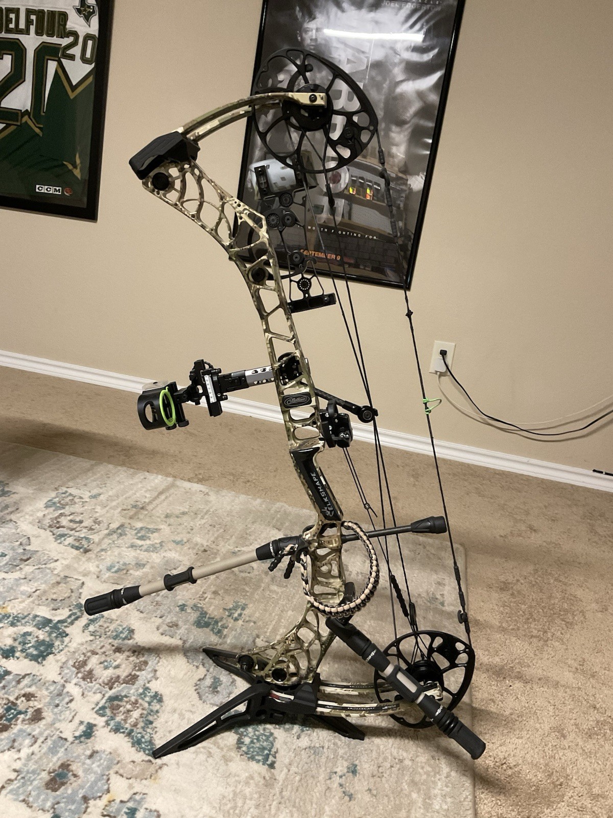 Mathews V3 31 RH bow complete set up