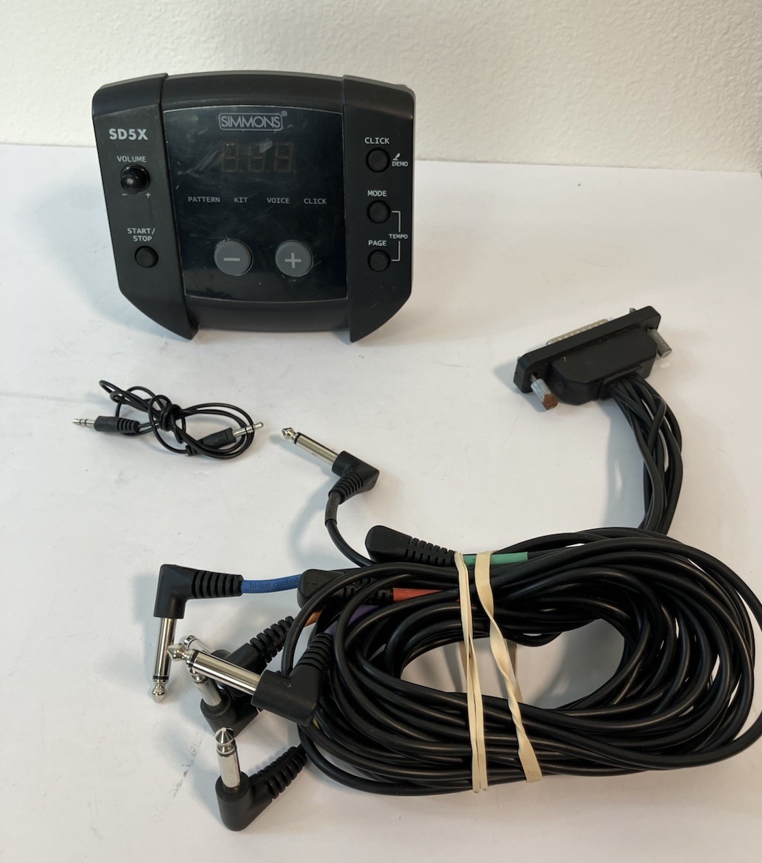 Simmons SD5X Electronic Drum Module and harness. No Power Supply.