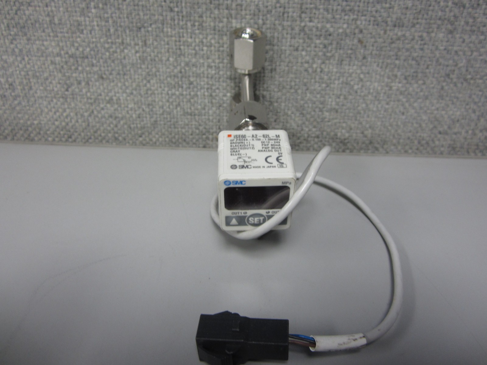 SMC ISE60-A2-62L-M Digital Pressure Switch