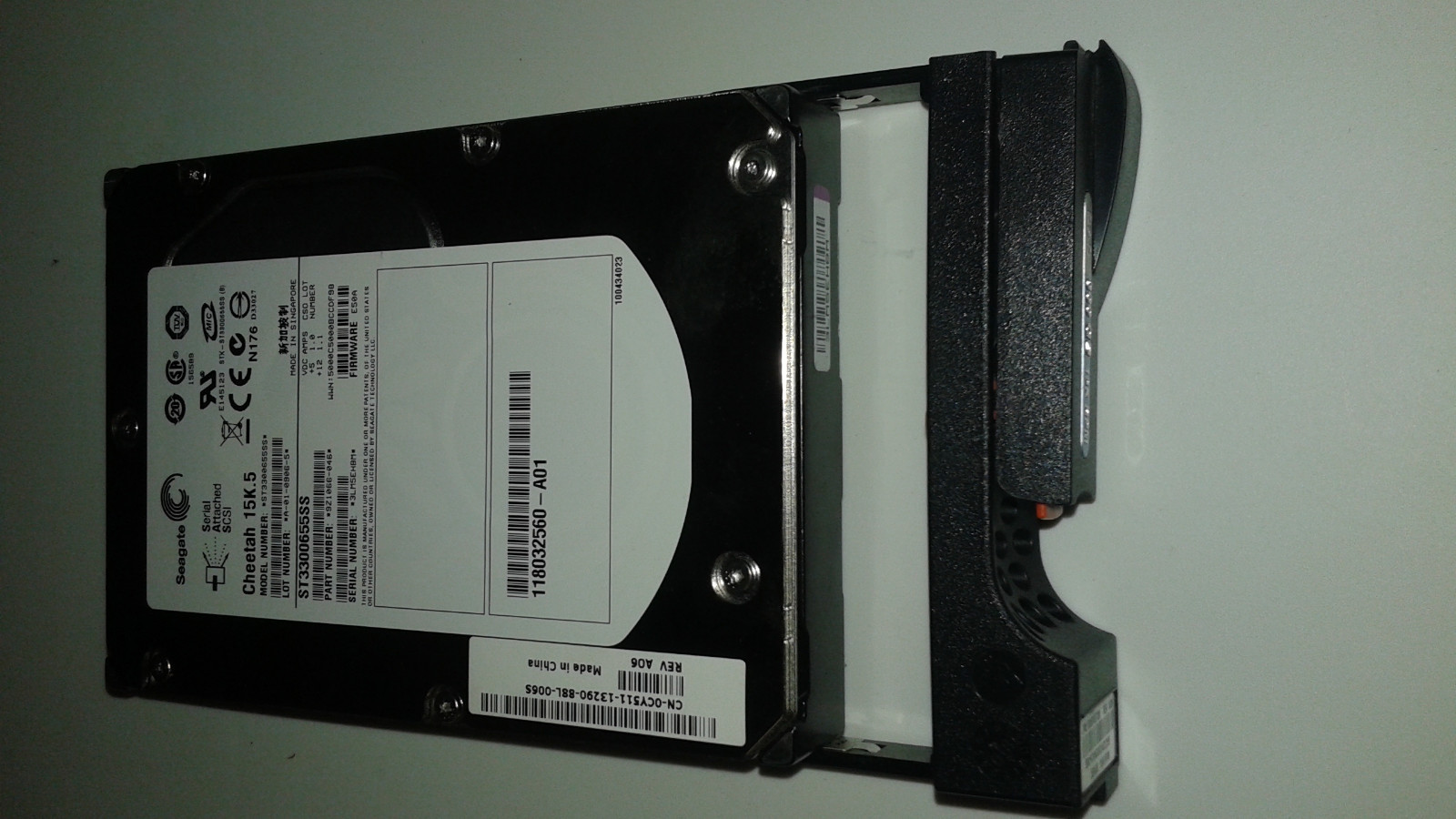 EMC 005048786  AX4-5F AX4-5i 300GB SAS 15K RPM Hard Drive  118032560-A01
