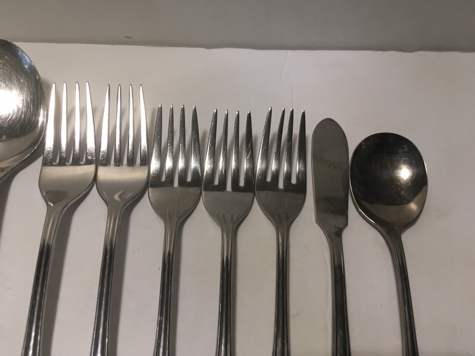 Reed & Barton Oxford Shell Stainless 17 Piece Flatware Set