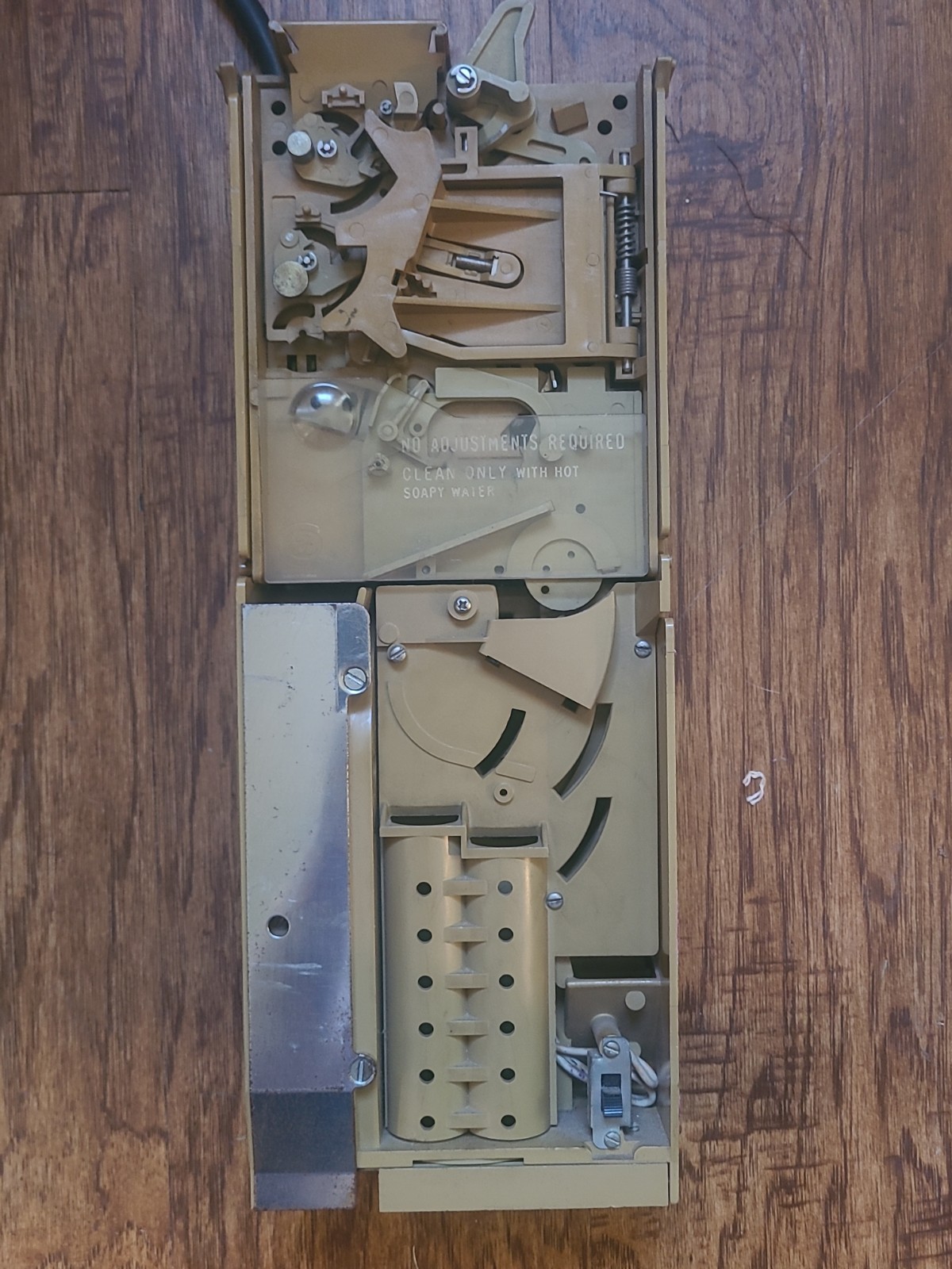 Coinco S75-9800A Coin Changer Machine 115V Saint Louis MO Serial 520234