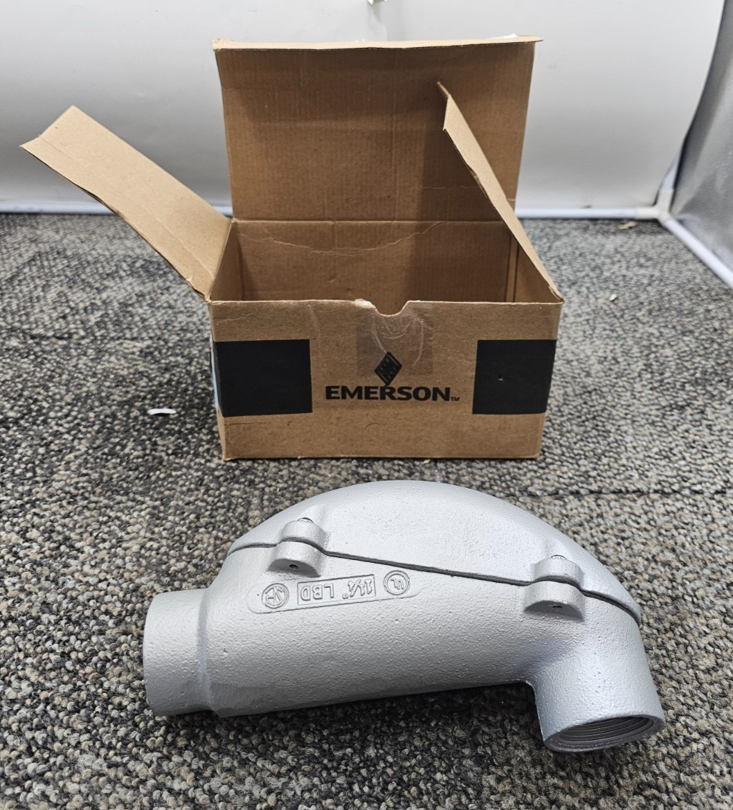 EMERSON APPLETON LBD125-M Conduit Body 1-1/4" Hub LBD Type Form 35, 6RUR1