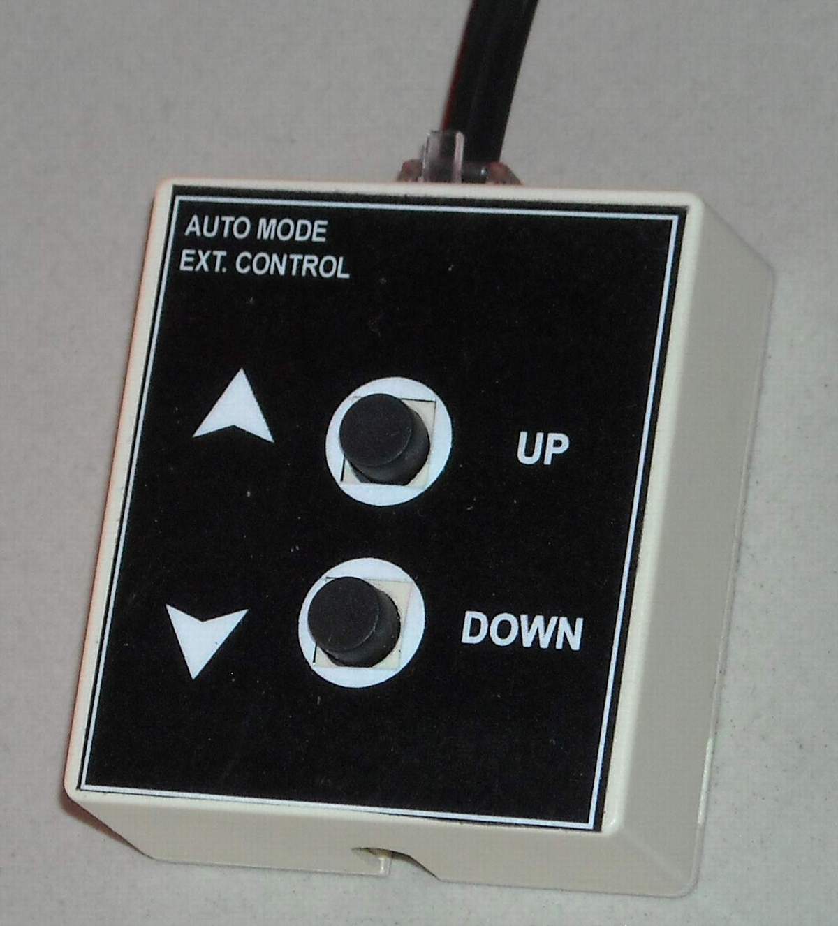 LED Token Number Display System, with 2 parallel displays- 3 Digit 4" Digits