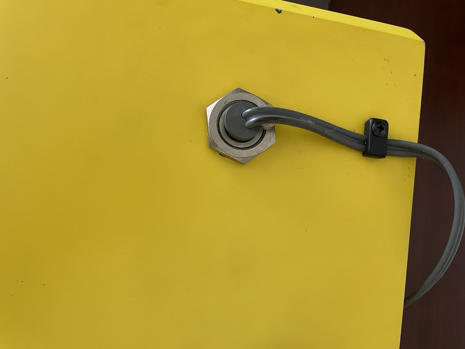 Rega P3 Turntable Yellow missing lid