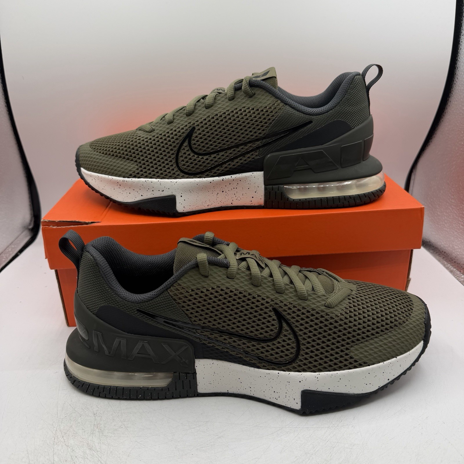 Nike Air Max Alpha Trainer 6 Shoes Mens Sz 12 Olive Green Sneakers FQ1833-200