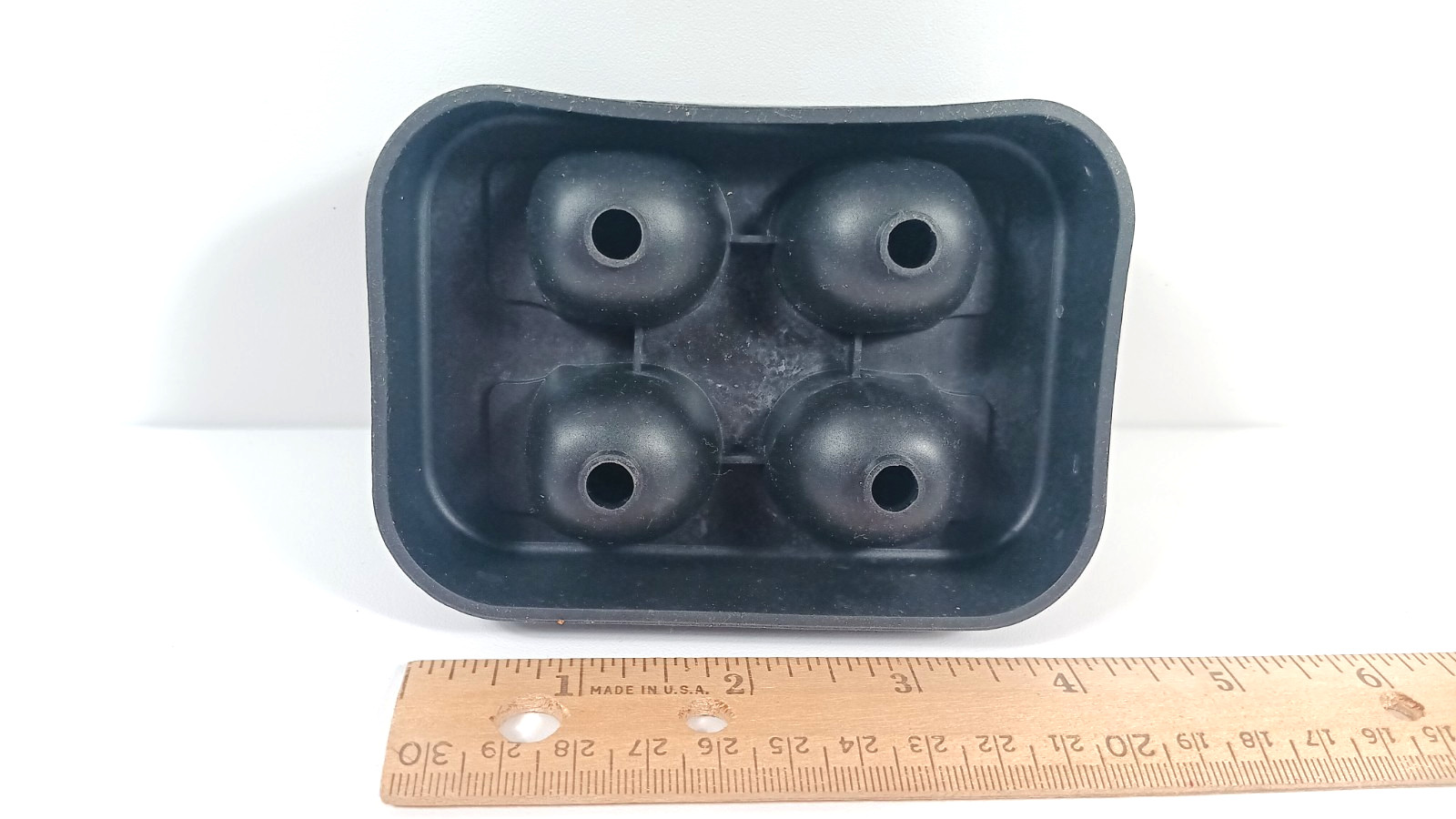 Skull Ice Cube Tray Halloween Silicone Rubber Preowned