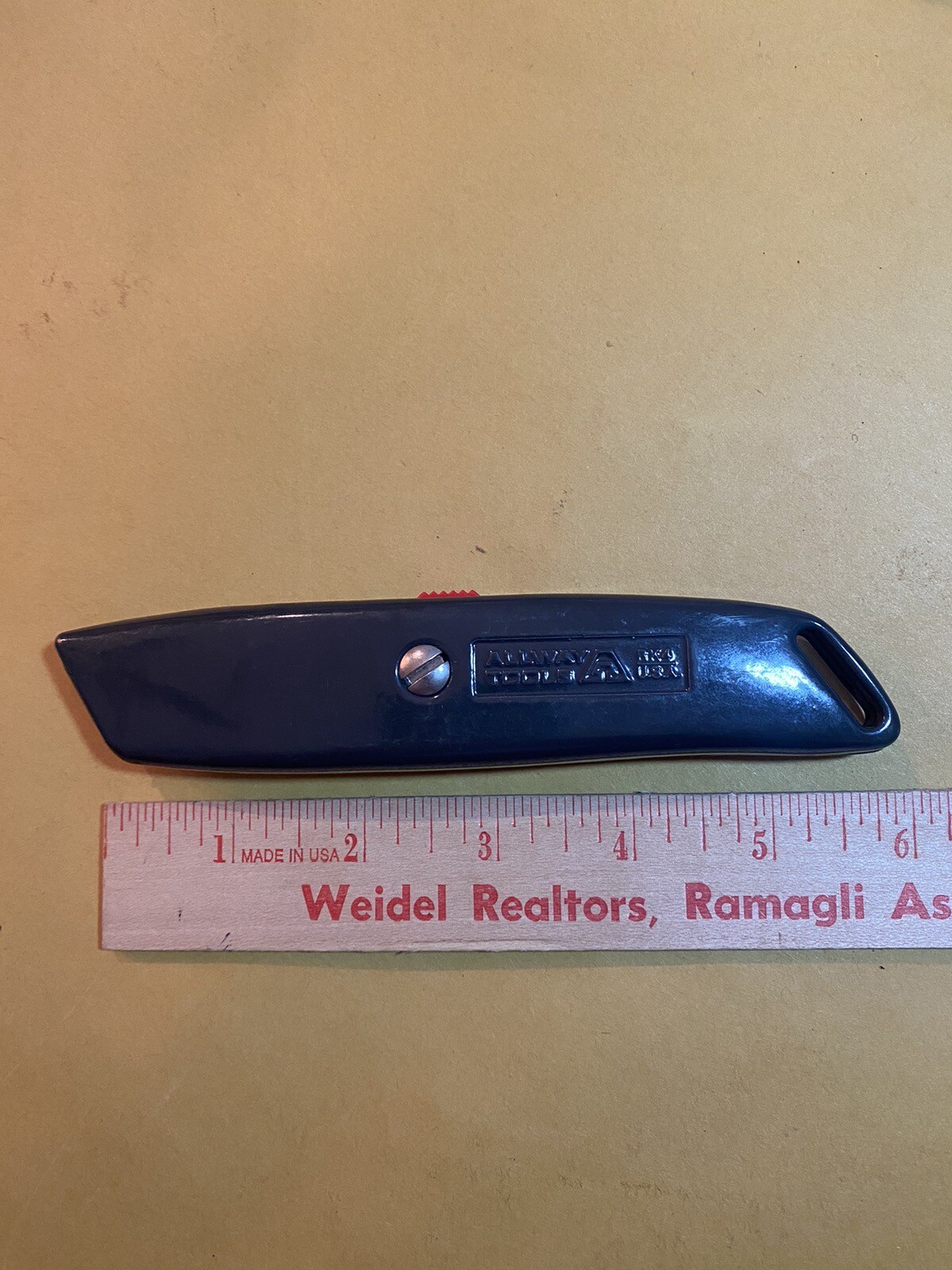 Vintage Allway HD  Utility-Knife-with 5 Blades Retractable Made In USA