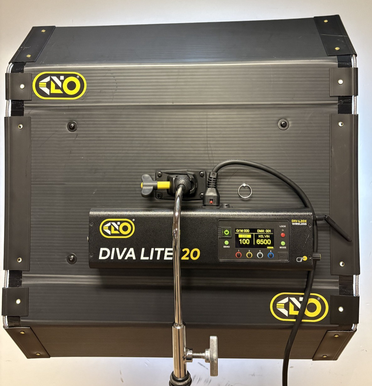(2) Light Kino Flo Diva-Lite LED 20 DMX With Hard Case - Excellent Condition