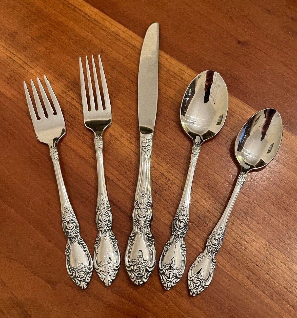 Oneida WORDSWORTH Glossy  Stainless Flatware NEW - Choice
