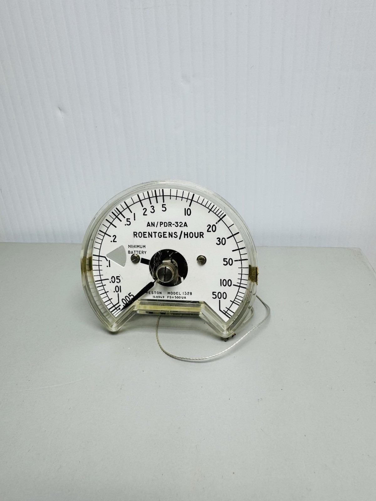 VTG Roentgens Model 1328 Geiger Counter Radiological Survey Meter Gauge 0-500