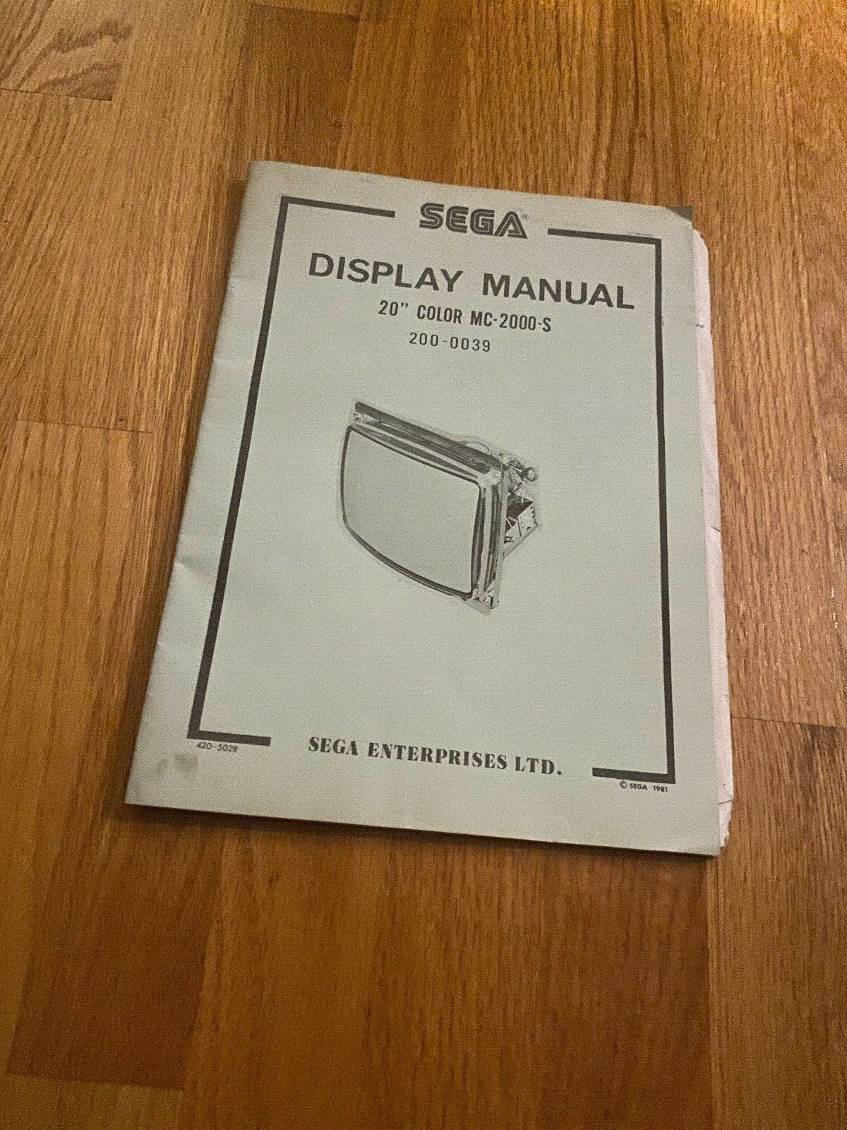 Display Manual 20" Color MC-2000-S 200-0039 Color Display, Sega