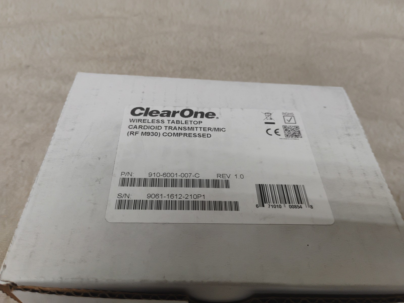 ClearOne Wireless Tabletop Cardoid Transmitter/Mic (RF M930), 910-6001-007-C