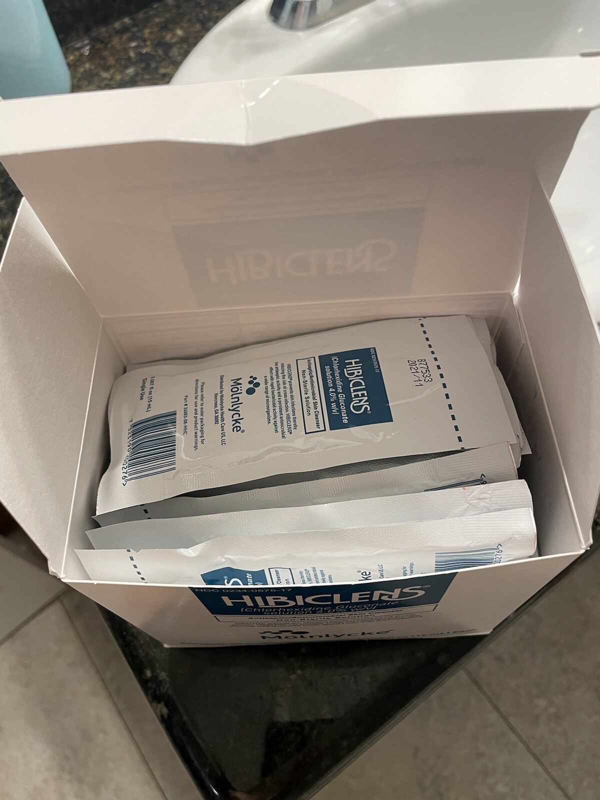 hibiclens antiseptic/antimicrobial skin cleanser