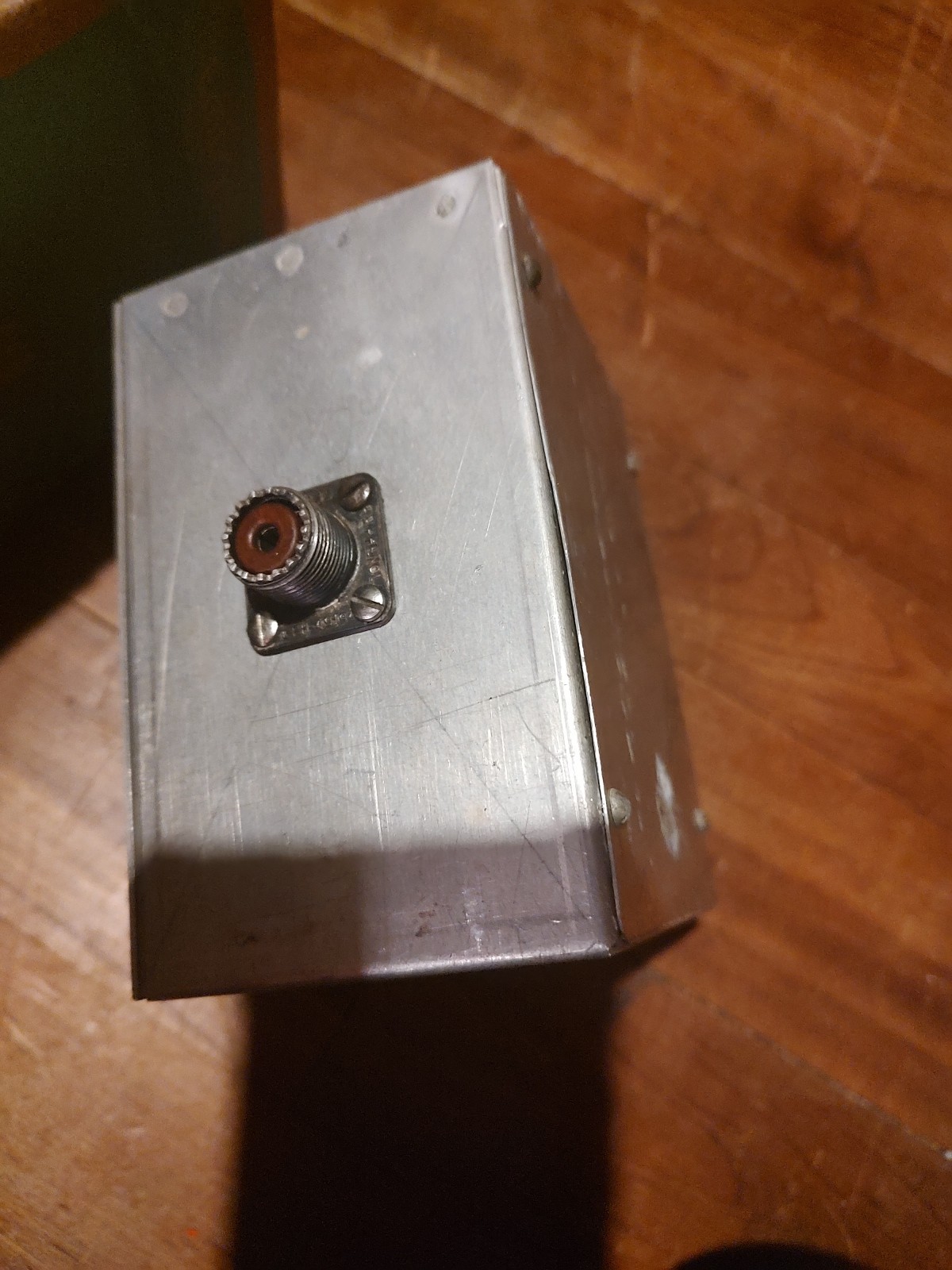 Rf Ampers Feed Though Box