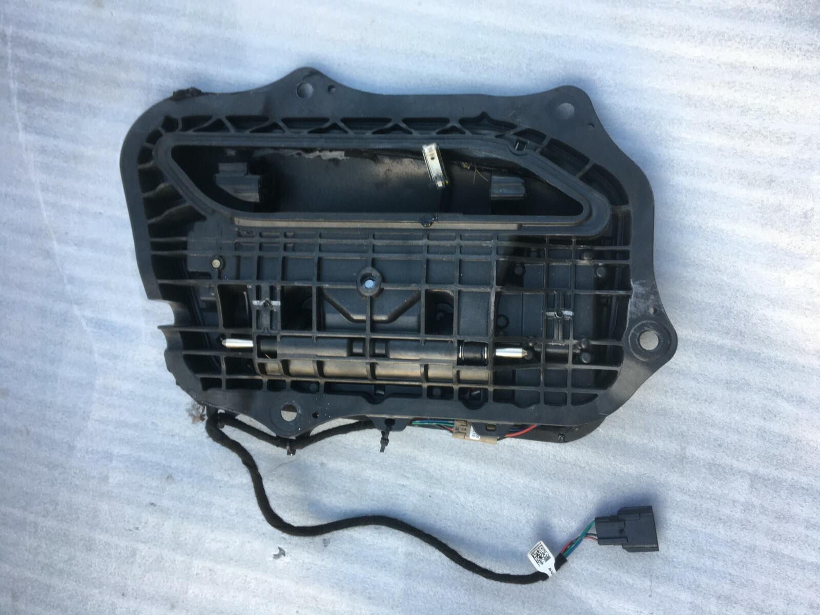 Tesla Model S Front Right Door Handle Assembly Gen2.0 2012-2016 1007372-00-L