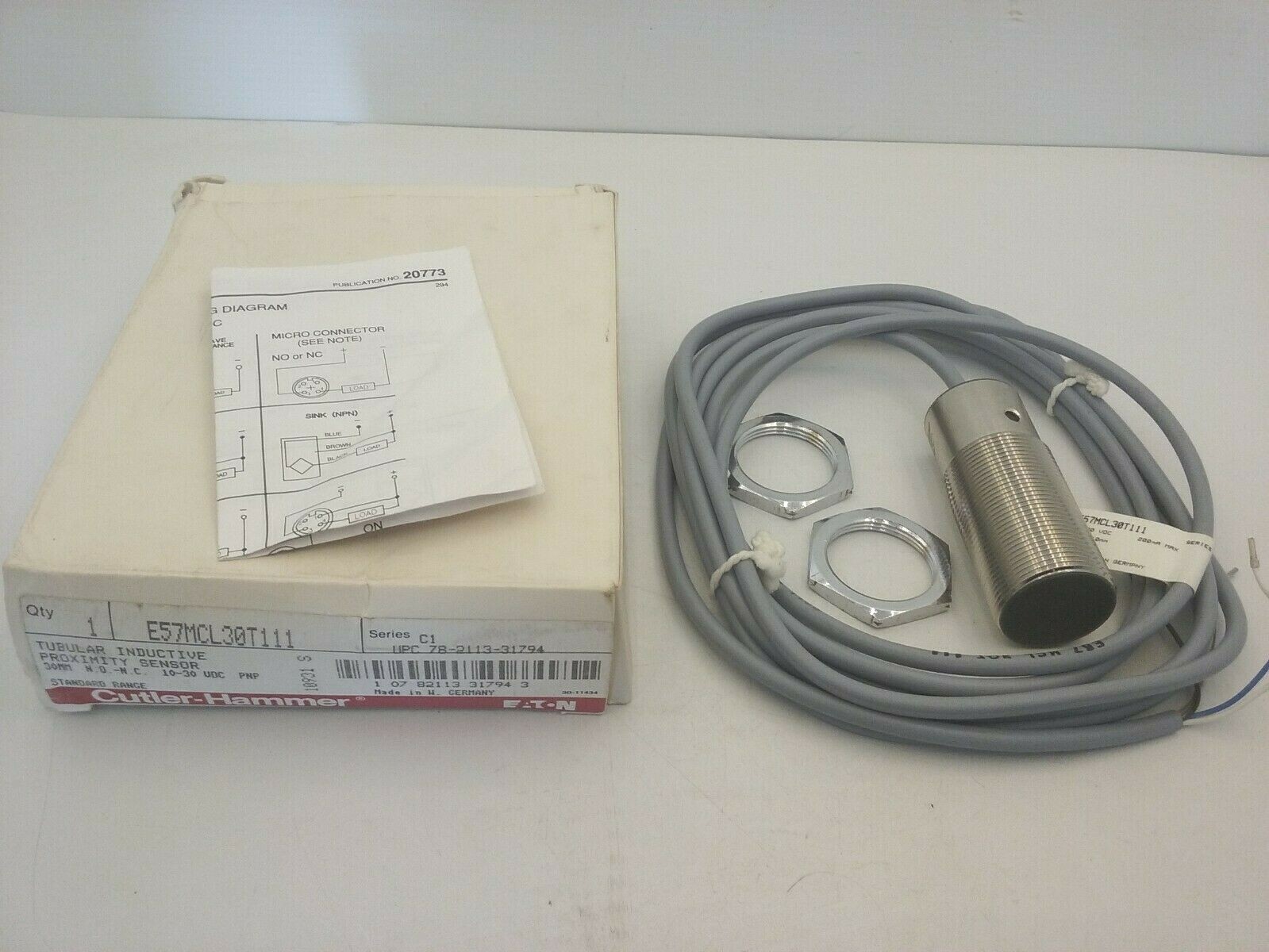 CUTLER HAMMER E57MCL30T111 TUBULAR INDUCTIVE PROXIMITY SENSOR SERIES C1 NIB