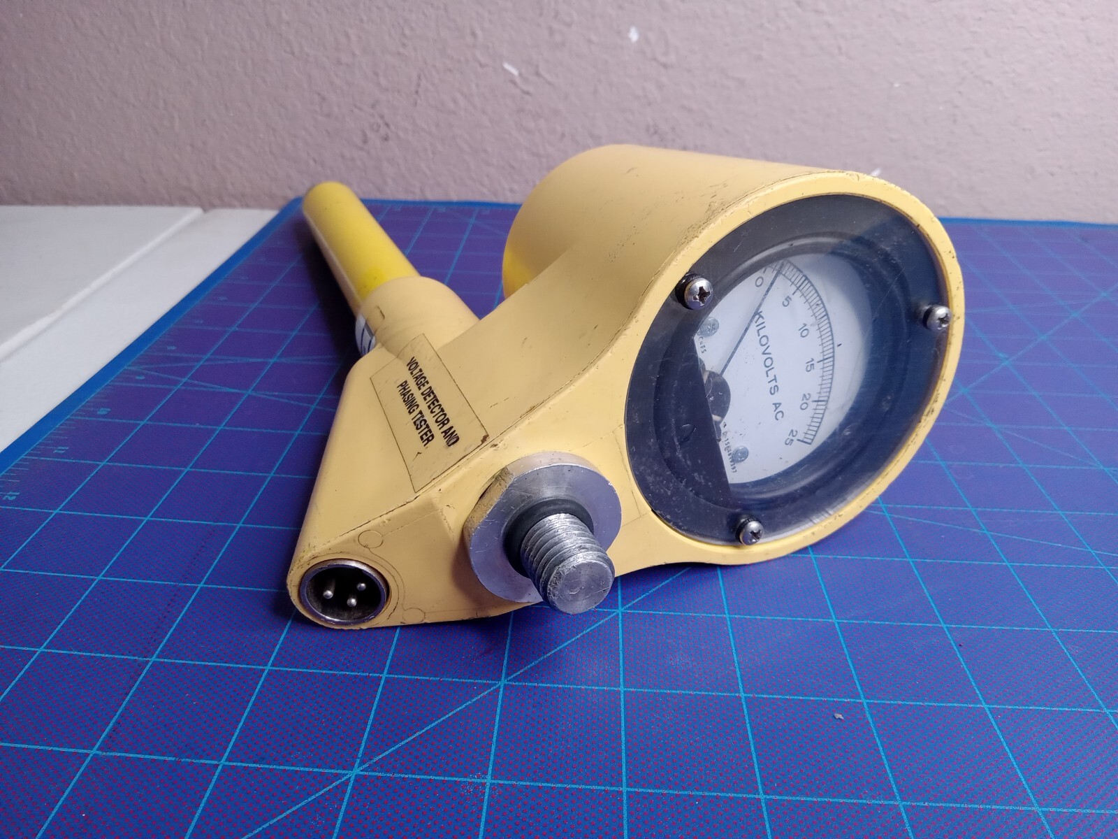 White Safety Line Voltage Detector (Bierer Analog Voltage Detector) UNTESTED