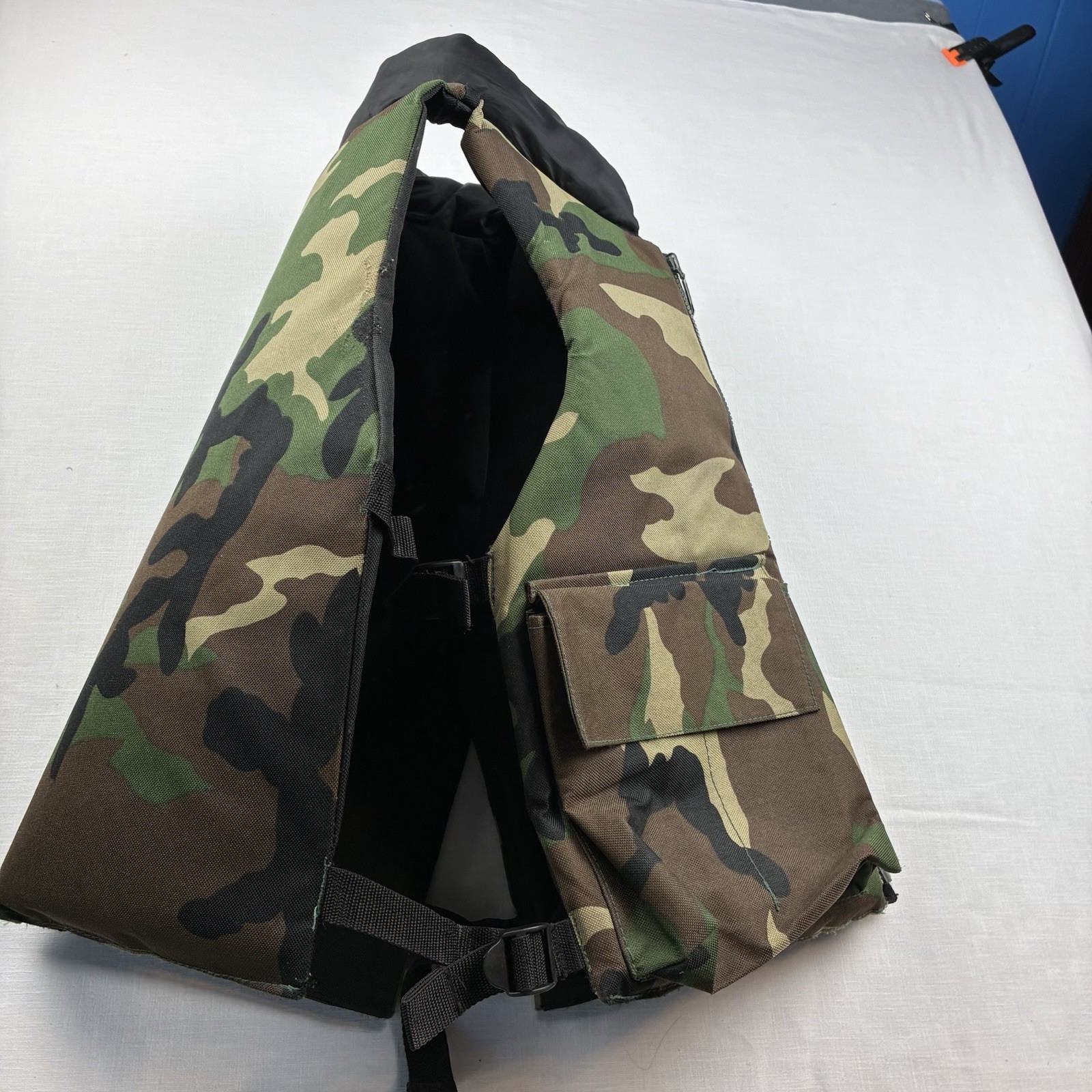 Tactical Perf Padded Reversible Camo/Black Vest Multi-Pockets Size Adjustable