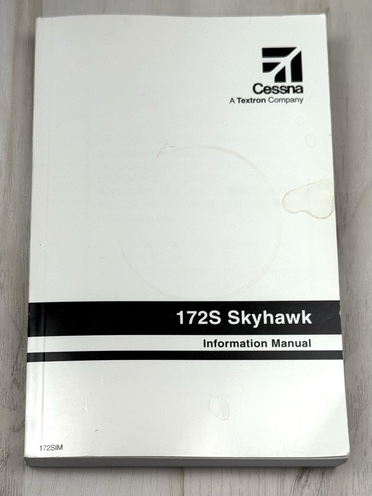 1998 Cessna Aircraft A Textron Company 172S Skyhawk INFORMATION MANUAL 172SIM